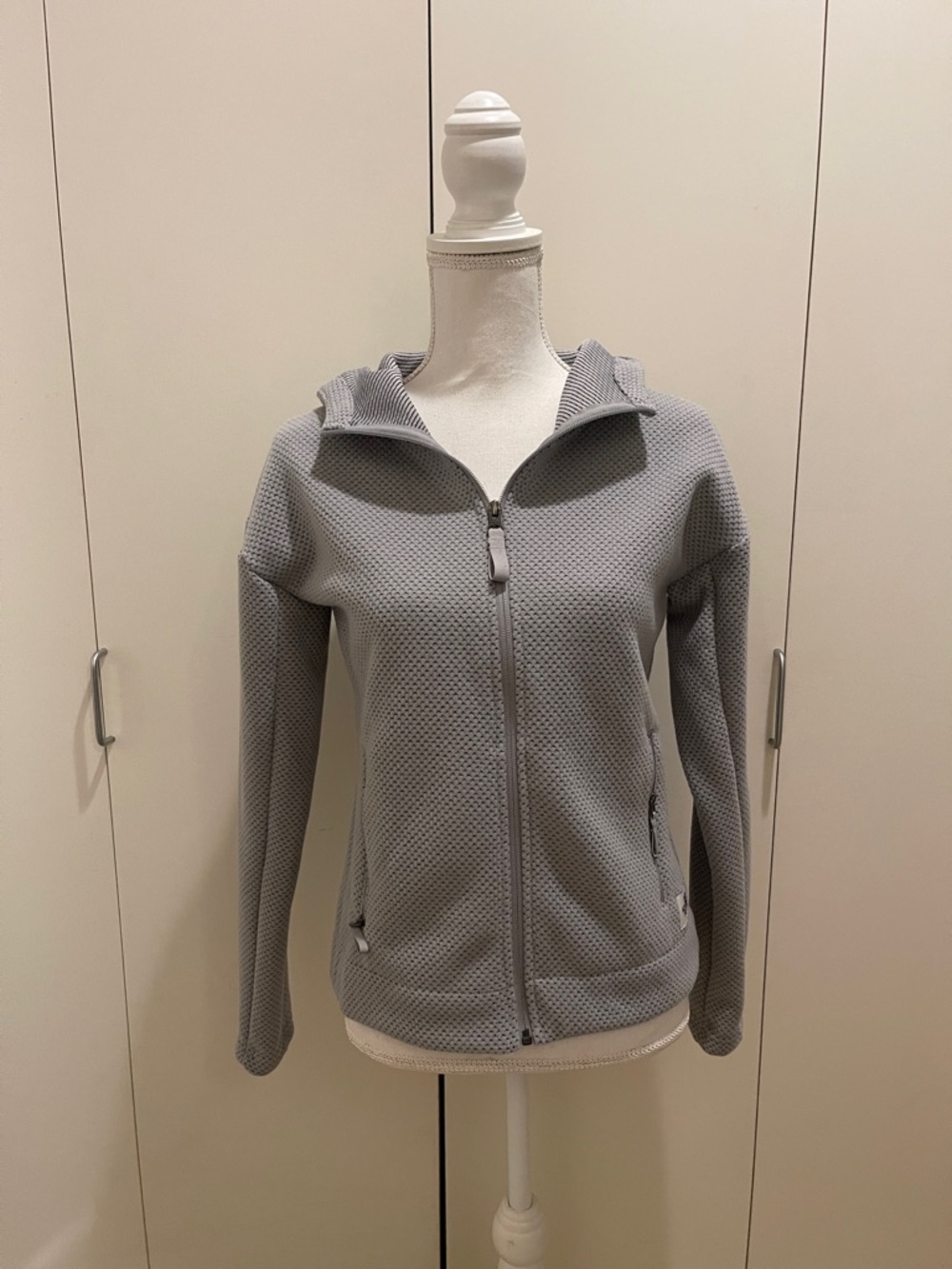 North face grey zip up hoodie XS #110 NWOT